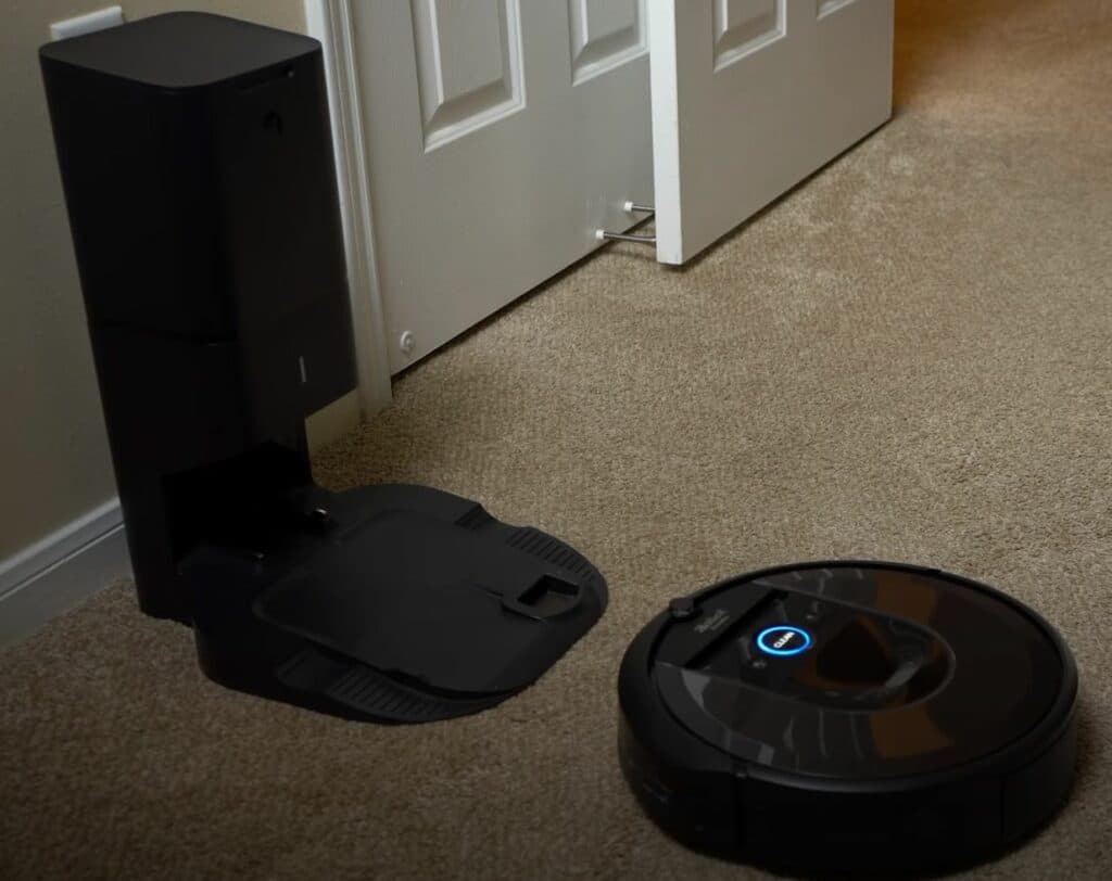 iRobot Roomba i7+