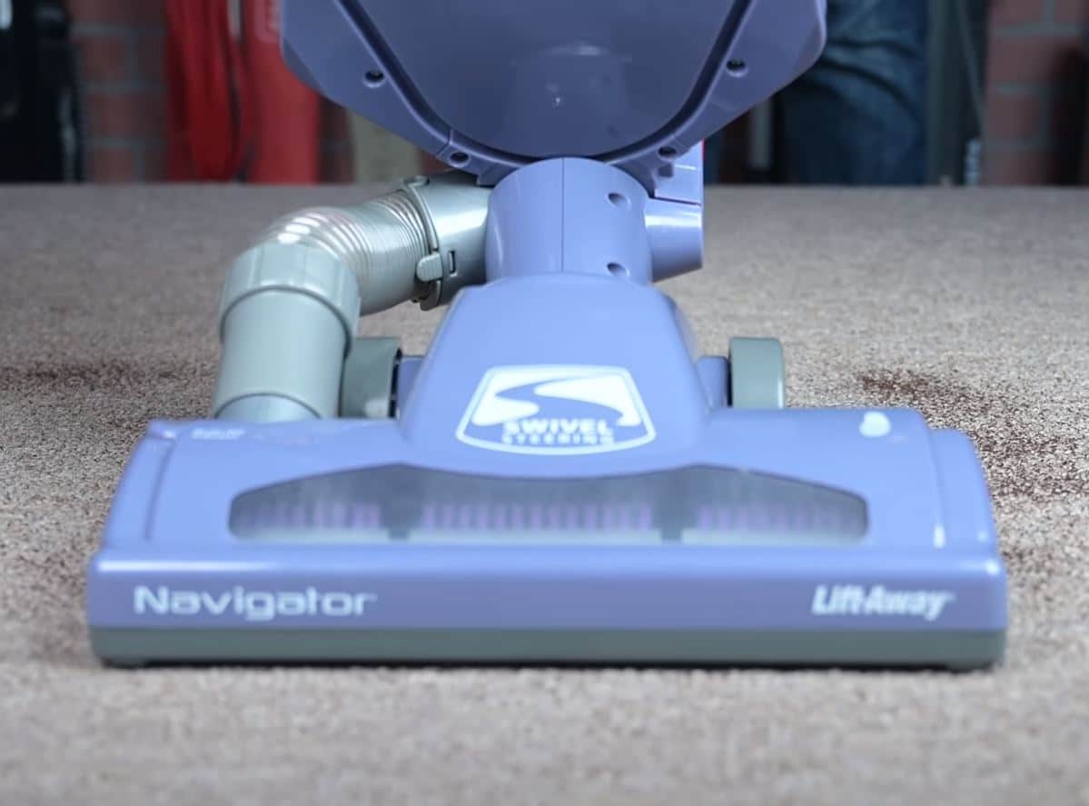 Shark NV352 Navigator Lift Away Upright