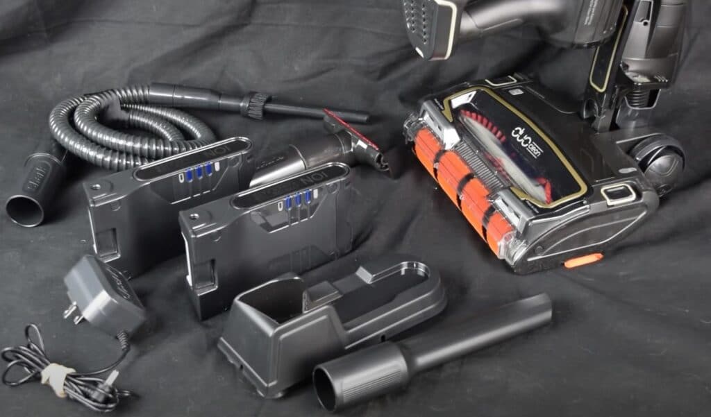 Shark Ion F80 Lightweight Cordless Stick Vacuum