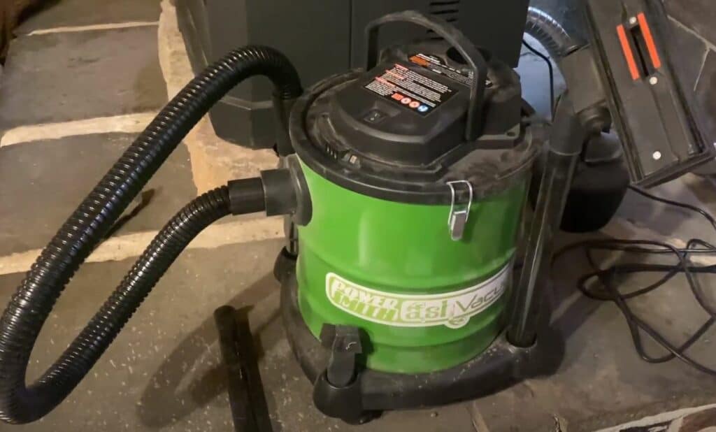 PowerSmith PAVC101 Ash Vacuum
