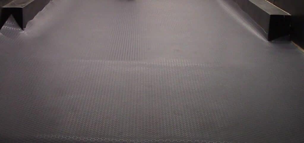 G-Floor Lite Diamond Tread Rollout