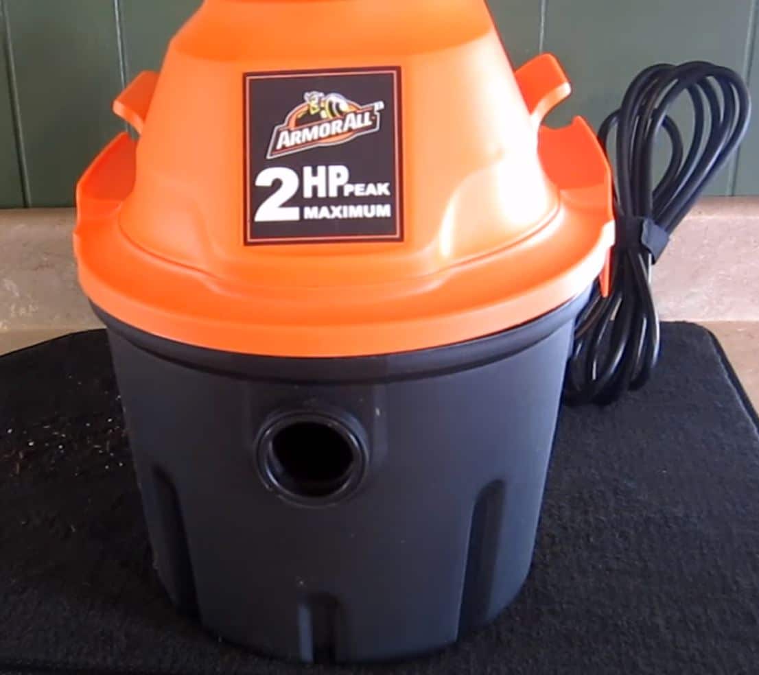 Armor All 2.5 Gallon Wet/Dry Vacuum