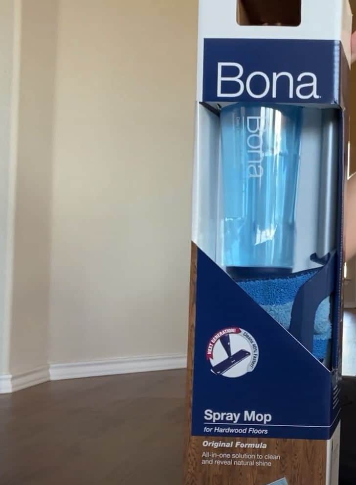Best spray mop - Bona Hardwood Floor Premium Spray Mop