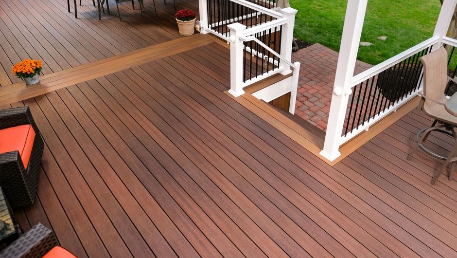 Concordia Fiberon Deck With Tranquil White Railing
